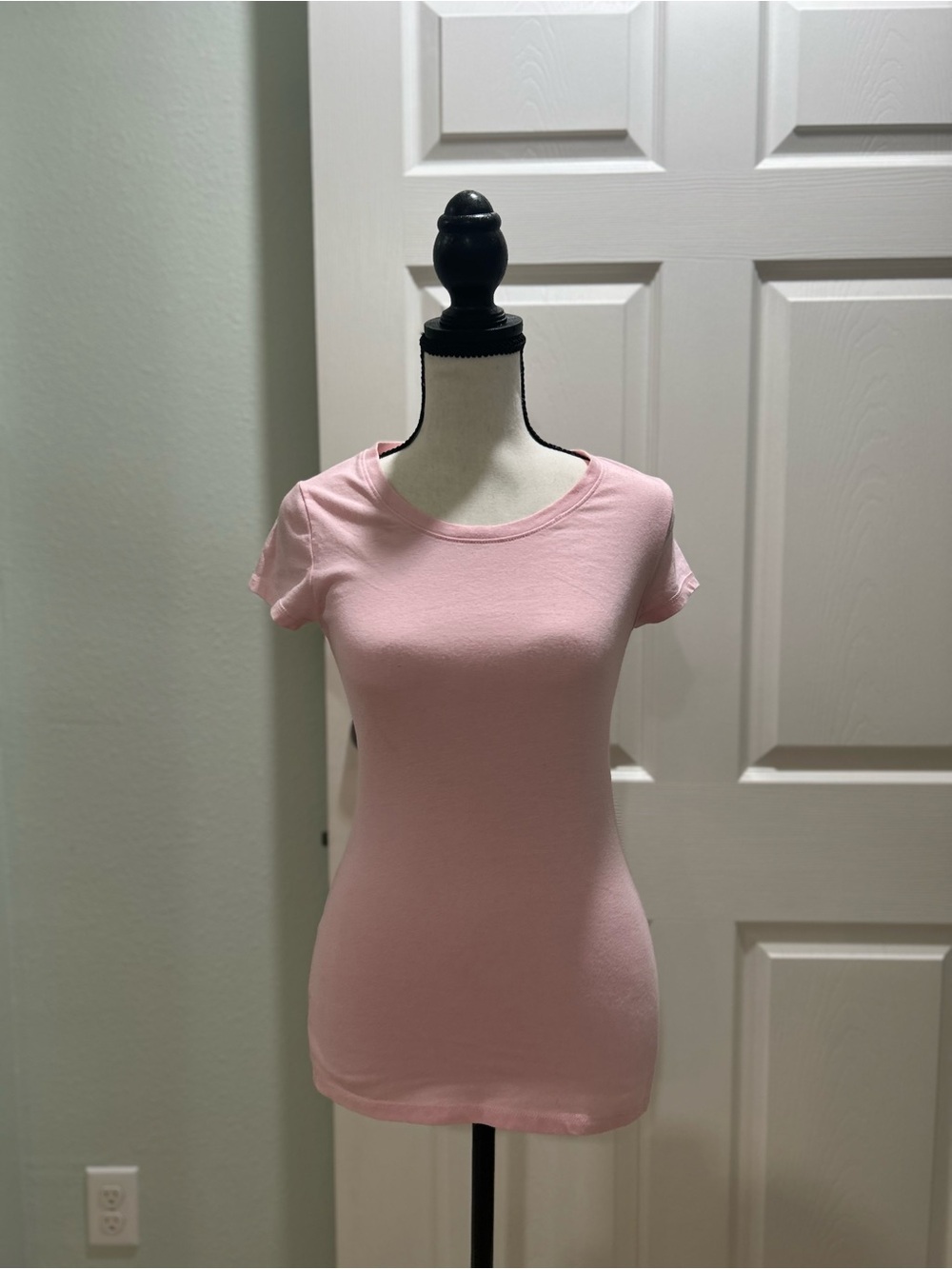No Boundaries Pink Short Sleeve Crewneck Tee